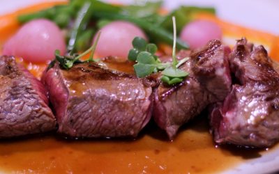 Paleron de bœuf à la plancha, jus réduit mousseline de patate douce, petits légumes